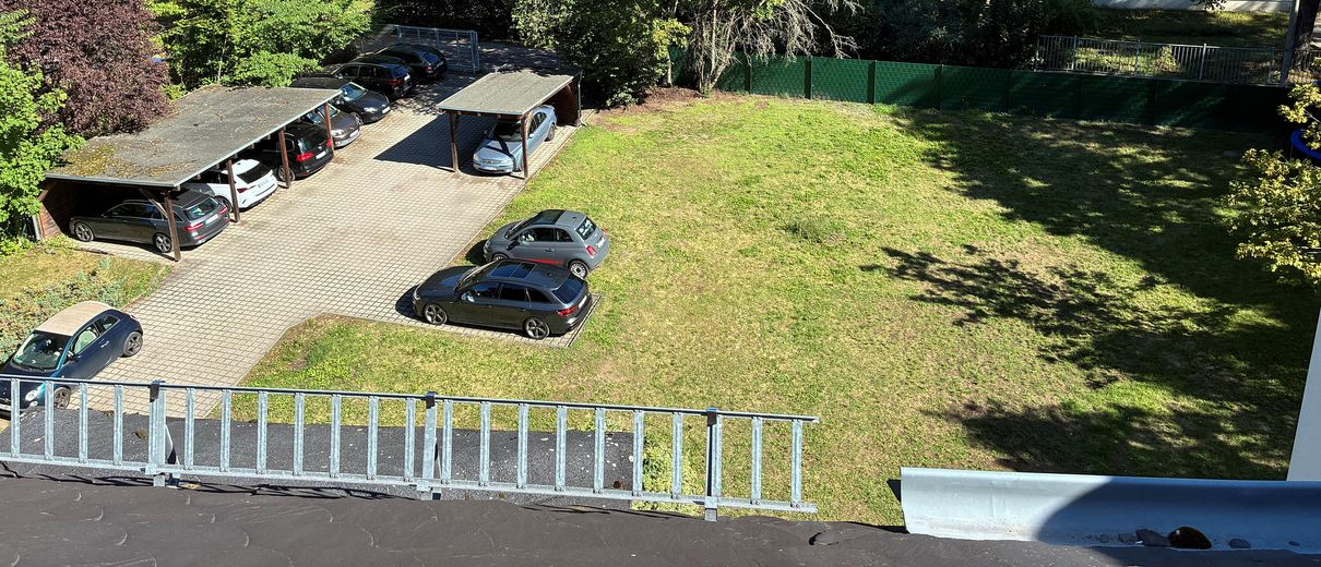 سكن مفروش فوق أسطح درسدن: شقة ميزونيت راقية من 3 غرف ومجهزة بالكامل – Blick auf Gemeinschaftsgarten