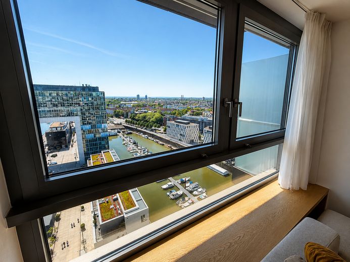 Exklusive 2-Zimmer-Wohnung im Kranhaus Nord – 16. Etage mit spektakulärem Rheinblick – Foto 6