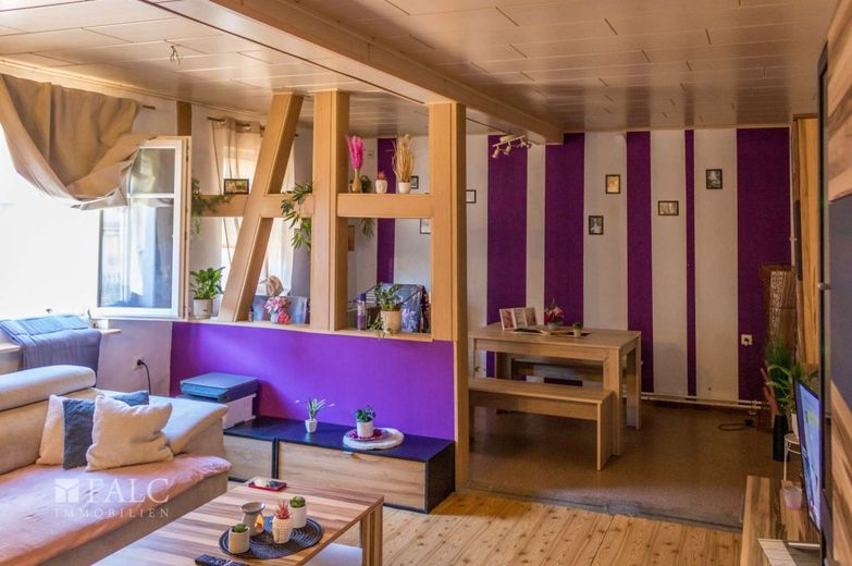 Wohnhaus mit 3 WE + Zimmervermietung – Wohnzimmer 1.OG