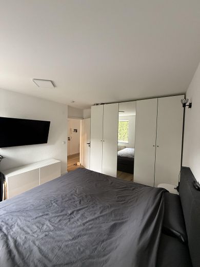 Wohnung 2,5 Zimmer 55 qm kernsaniert Provisionsfrei – Schlafzimmer