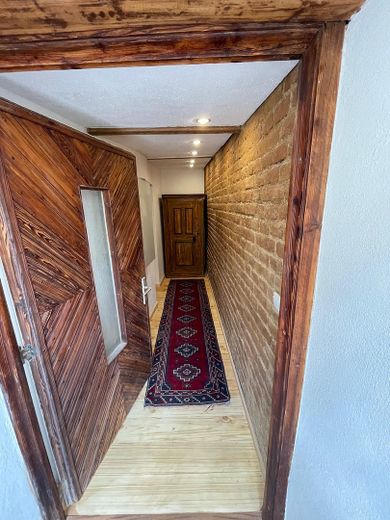 Renovierte 2,5-Zimmer Möblierte Wohnung Galerie Loft in Rottenburg – Eingang