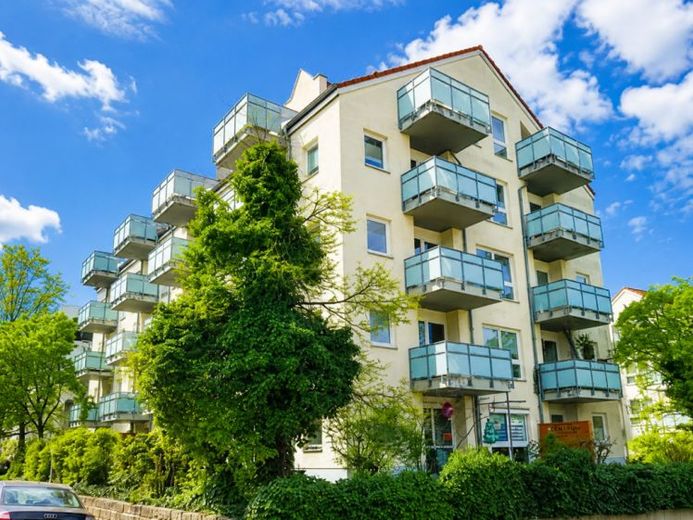 VERMIETETE 2-RAUMWOHNUNG MIT TERRASSE IN GEPFLEGTER WOHNPARKANLAGE – Foto 1