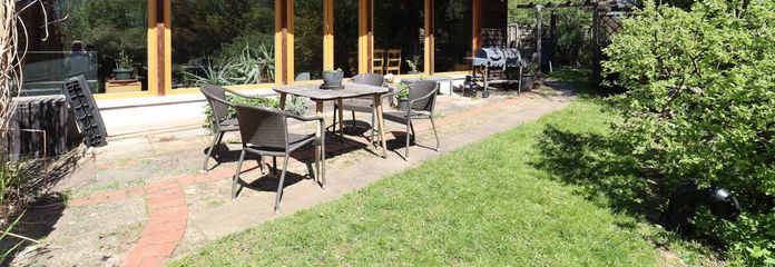 Außenansicht mit Terrasse 1