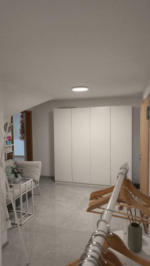 Exclusiver möblierte Büroraum mit Klima zu vermieten – DG