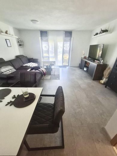 Wohnzimmer möbiliert