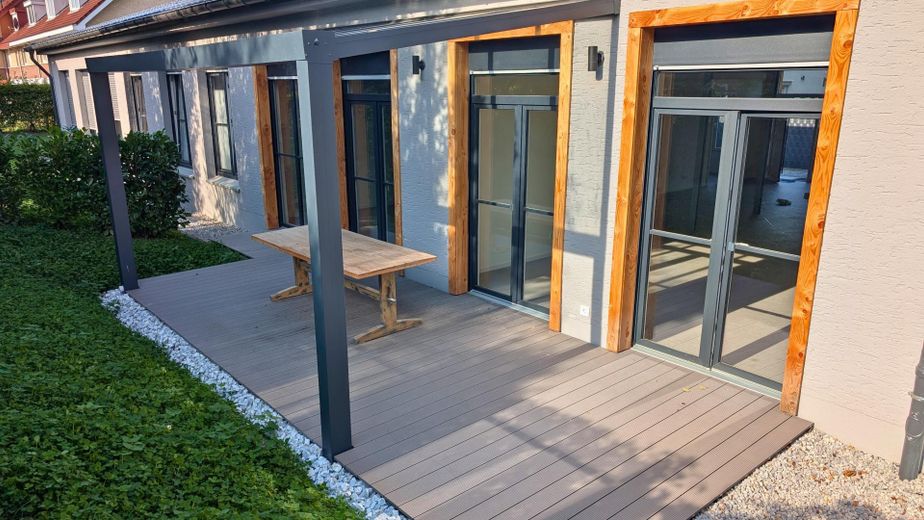 Überdachte Terrasse