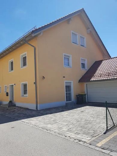 Außenansicht Garage