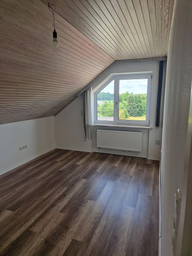 Attic apartment with south-facing balcony – Photo 11