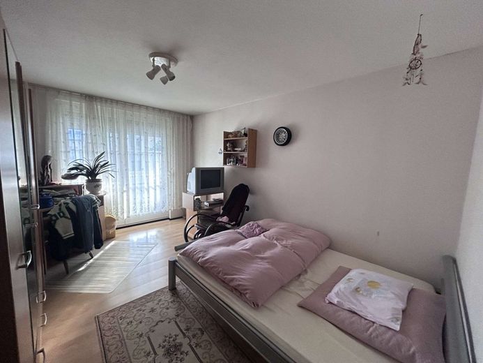 Schlafzimmer 1