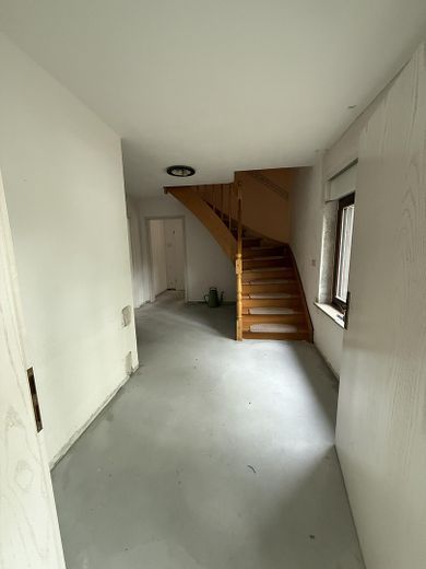 Wszechstronny budynek mieszkalno-usługowy w Dessau-Ziebigk – pompa ciepła, kominek i ogród zimowy – Photo 8