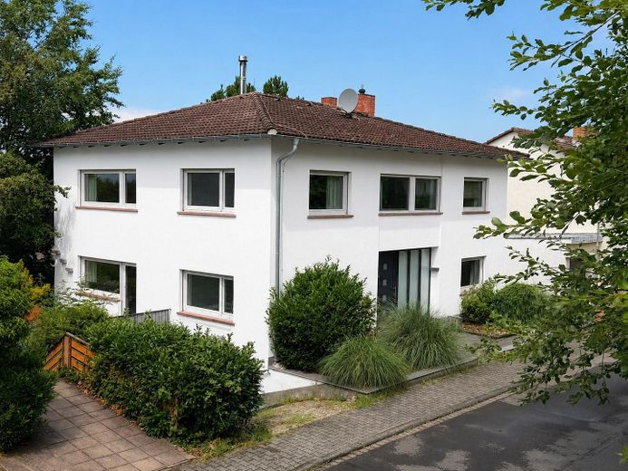 Modernisiertes Einfamilienhaus mit besonderem Charme – Foto 1