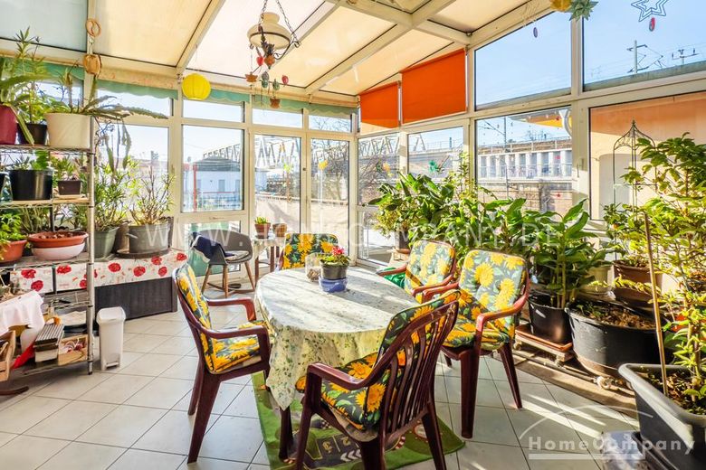 18620 HomeCompany Dresden Möbliert/Furnished 2-Zimmer Apartment mit Terrasse und Wintergarten in Dresden-Neustadt max. 2 Personen – efbcb18cacdede02d9711c3d2473e4de9d181639.jpg