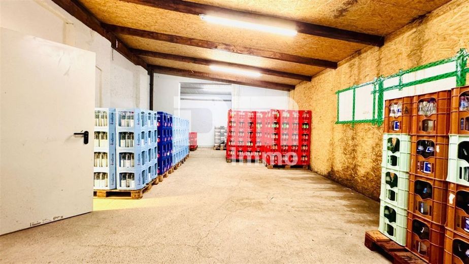 Modernisierter Gewerbekomplex (2 Gebäudeteile) mit langfristigem Mieter + freie Flächen im OG – Gebäude 3 EG Getränkemarkt