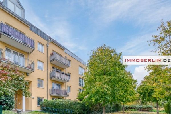 IMMOBERLIN.DE - Top investment! Beautiful apartment with large terrace & garden in a nature-connected location