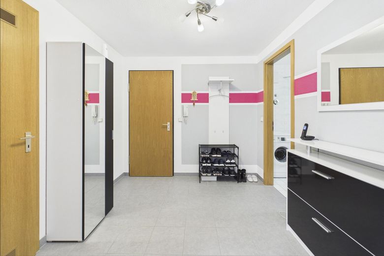 Attraktive 2,5-Zimmer Gartenwohnung! – Foto 2