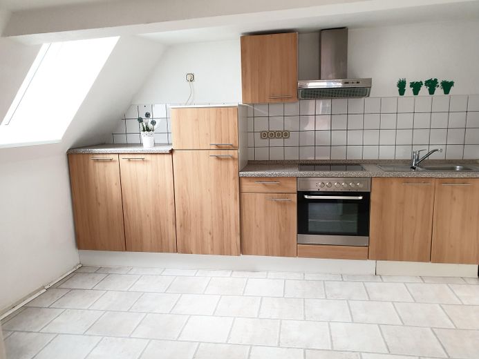 Stilvolle 3 Zi Maisonettewohnung zum Wohlfühlen – helle Wohnküche