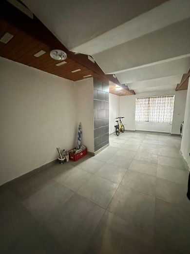 Ehemaliges Gasthaus mit viel Potenzial – Wohn- und Gewerbeimmobilie in 97900 Külsheim – Flur Erdgeschoss