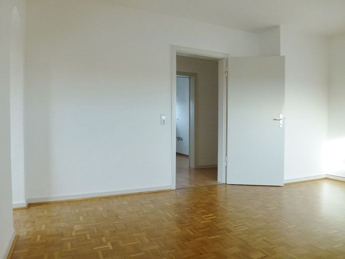 Fröndenberg: Hallo Singles, hier bin ich. Also nimm mich! – Wohnbereich