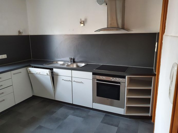 Casa unifamiliare inondata di luce in una posizione privilegiata e tranquilla – Perfetta per famiglie, in vendita – Foto 8