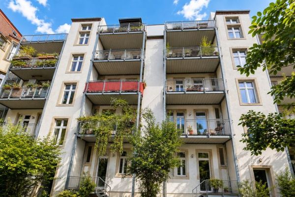 GEPFLEGTE 4-RAUM WOHNUNG AM RANDE DER NEUSTADT