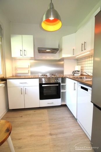 24865HomeCompany Dresden Appartamento arredato con 3 locali a Dresden-Strehlen max. 4 persone – 467908fe7bc4c3612032b025333a877e26e7bc7d.jpg