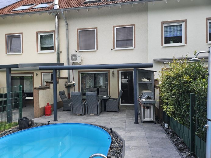 Pool,Terasse & Pergola