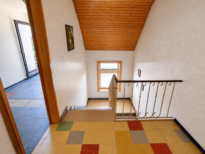 Una casa amata cerca persone per un futuro comune [da privato] – Treppenabgang OG Haus 1
