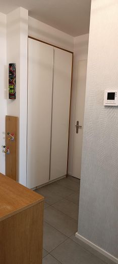 Direct beschikbare 3-kamer-tuinwoning met ZW-terras & nieuwe verwarming – provisievrij – Eingangsbereich