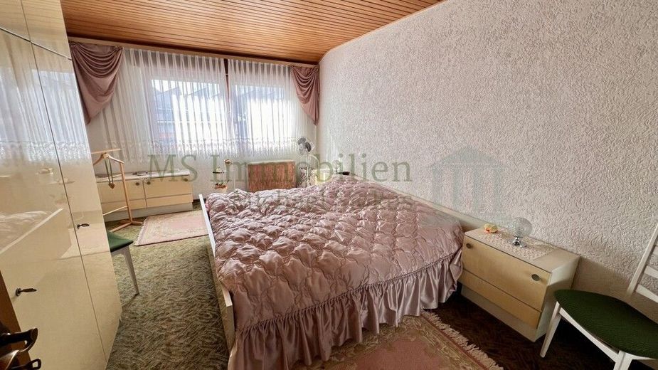 *** Doppelhaushälfte mit Potenzial in Lampertheim *** – OG Zimmer 3