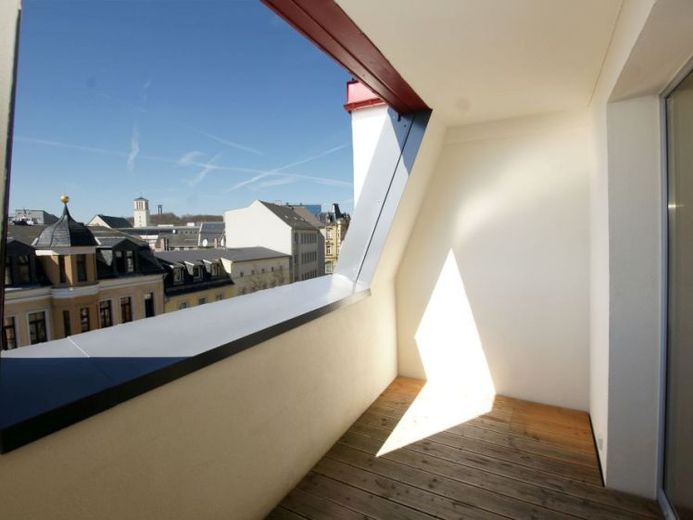 Apartamento de 1 habitación con vistas sobre los tejados de la ciudad – Foto 1