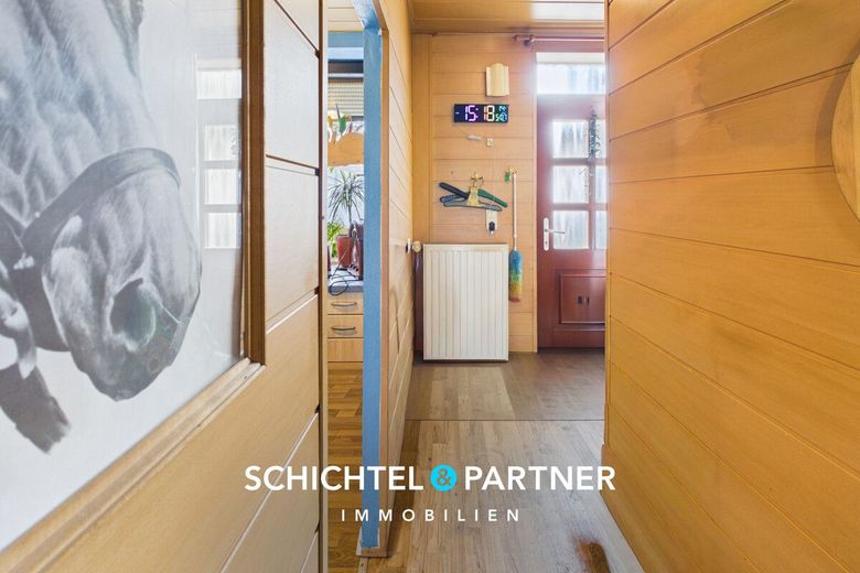 Hastedt | Vermietetes Reihenmittelhaus im beliebten "Klein Mexico" – S&amp;P | Eingangsbereich