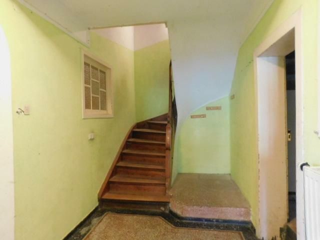 Mehring a.d. Mosel - Handwerker aufgepasst - zentral gelegenes Doppelhaus/Reiheneckhaus mit Ausbaupotential – SB14 Treppenhaus im EG