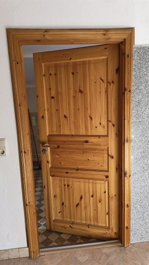 2-ZKB Altstadt mit Innenhof – Echtholztüren