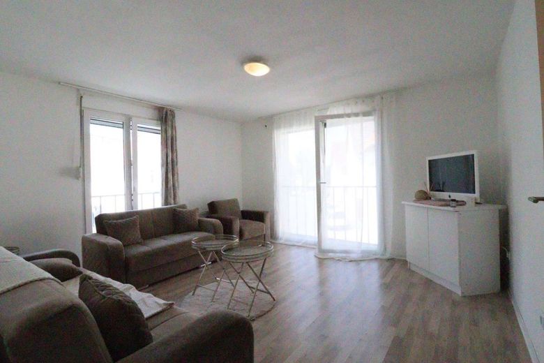 Vorderhaus - OG - Wohnzimmer
