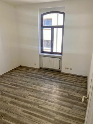 2-Zimmer-Wohnung Nähe Zollhafen / Rhein – Schlafzimmer