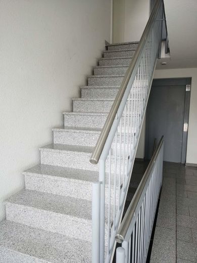 Treppen und Aufzüge