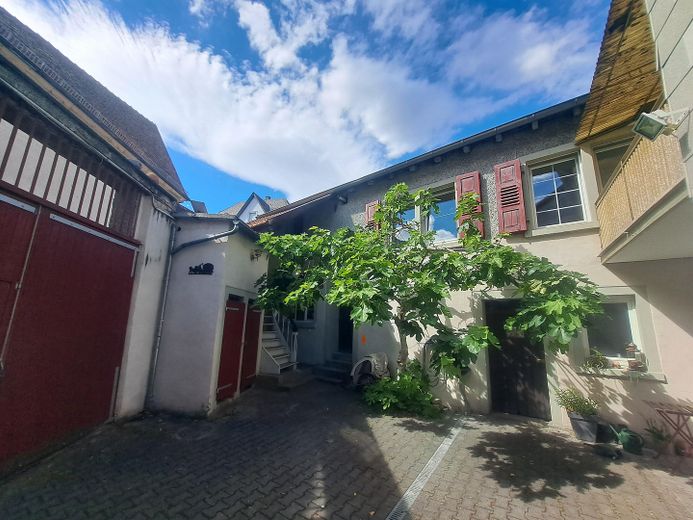 2-ZKB Altstadt mit Innenhof – Außenansicht aus Innenhof