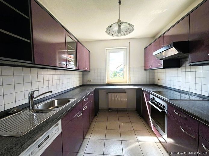 Helle Dachgeschosswohnung in Köditz mit zwei Balkonen und Tiefgaragenstellplatz – VUB0002470-10