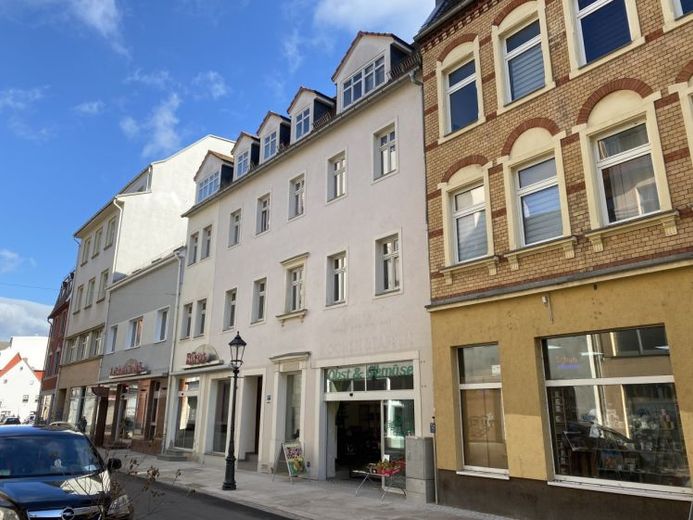 Zwickau-Innenstadt! Helle 2RW im 2. OG, Wintergarten, Laminat, alles fußläufig erreichbar – Foto 1