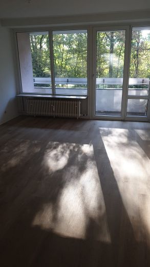 Schöne, frisch renovierte 3-Zimmer Wohnung in Köln-Seeberg-Süd, 1 Etage – Wohnzimmer