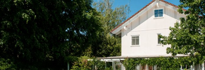 Großzügiges Familienanwesen mit englischem Traumgarten von Gabriella Pape