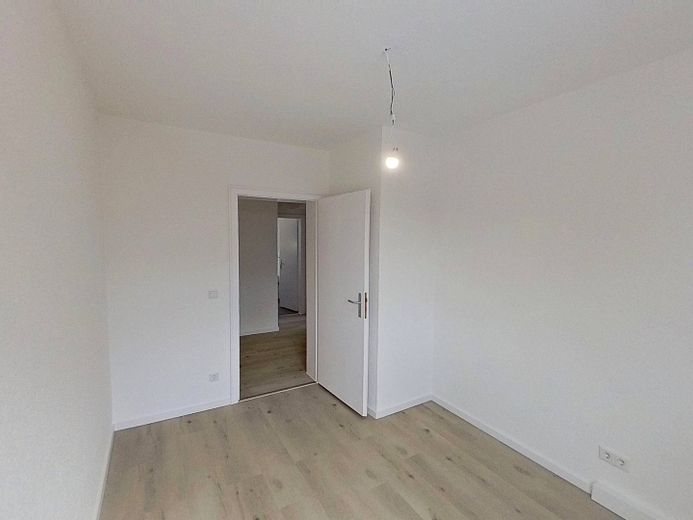 Ein perfektes Familiennest: Moderne 4-Zimmer-Wohnung mit BALKON und Tageslichtbad – Ansicht II: Schlafzimmer III