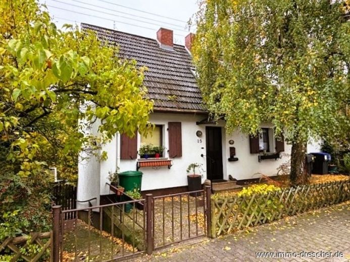 More garden. More home. – Comfortable house with extension and garden shed in Saarbrücken-Gersweiler – Foto 1