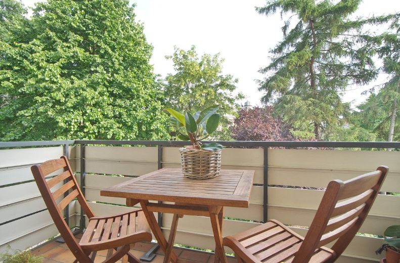 Extremely charming, extraordinarily appealing fully fitted early 20th century apartment with balcony and optional internet – 3b08b713580cafbdf7fc6aab7db6661daa676bb2.jpg