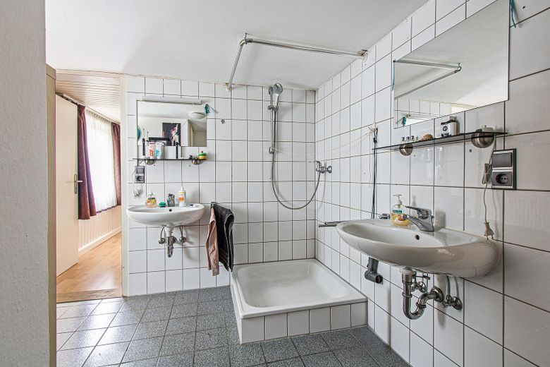 Badezimmer 1.OG