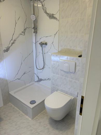 Helle Moderne 1-Zimmer Wohnung mit Einbauküche und Balkon in Motzen – Foto 17