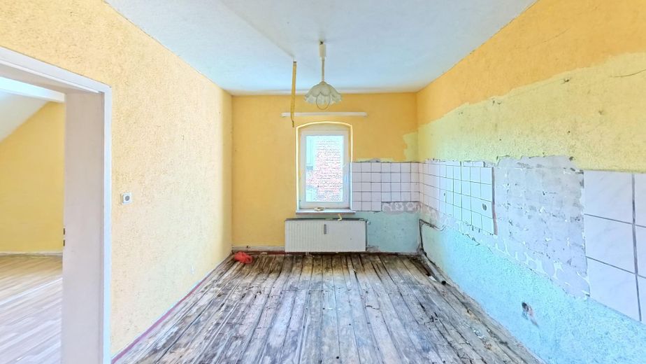 Großzügiges Sanierungsobjekt mit Einliegerwohnung – viel Potenzial für Familien oder MFH – Küche