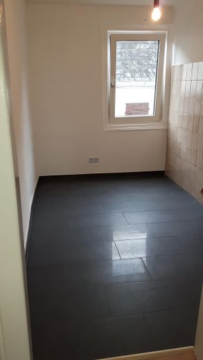 Ehemaliger Bauernhof - 2 Wohnhäuser u. Wirtschaftsgebäude auf großem Grundstück – Küche EG Haus 2