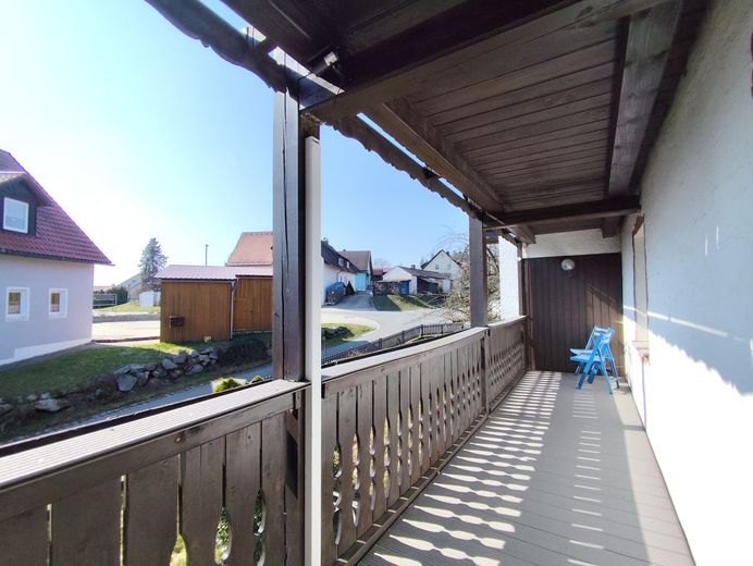 Landleben Deluxe: Großzügiger Dreiseitenhof mit Werkstätten, Maschinenhalle und Gartenparadies in Immenreuth! – Balkon OG