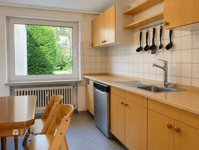 Einfamilienhaus sucht Handwerkerleistung – Küche